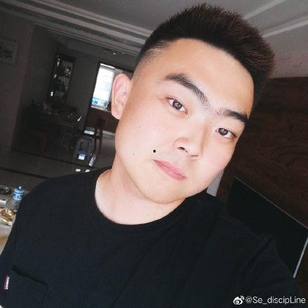 娱乐吃瓜的头像图片男人,揭秘男星吃瓜背后的故事